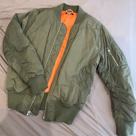 TNA - Picture 1 of 7